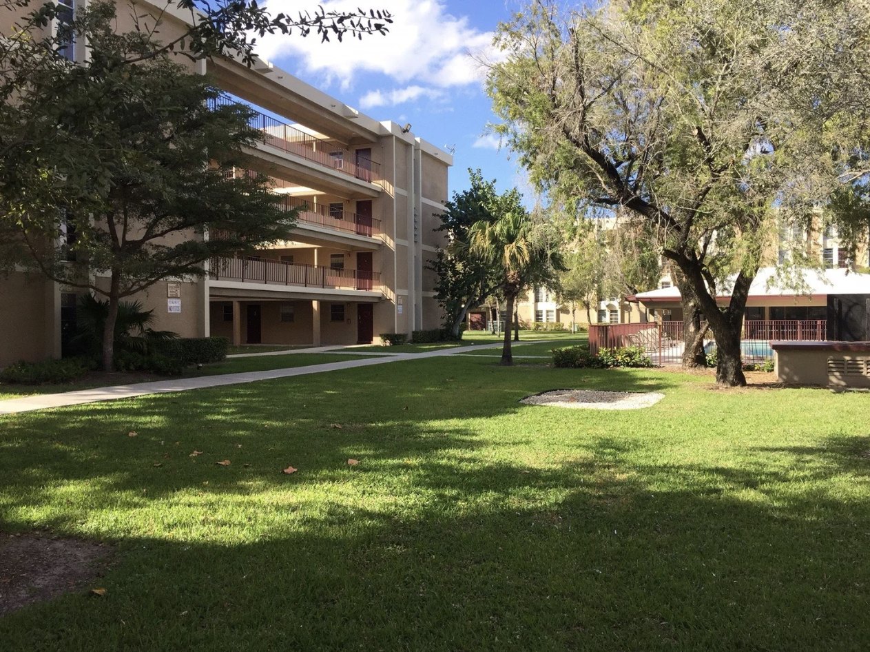 Coral Haven Apartments